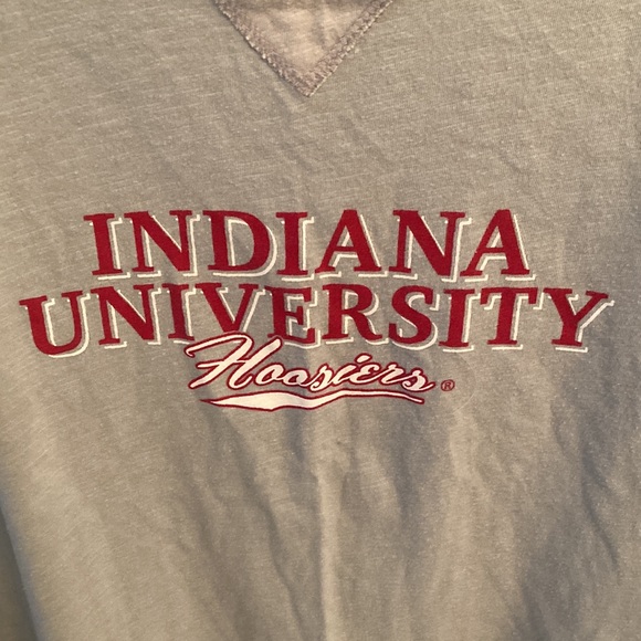 Indiana Hoosiers University long sleeves shirt Sz Large - Picture 2 of 5